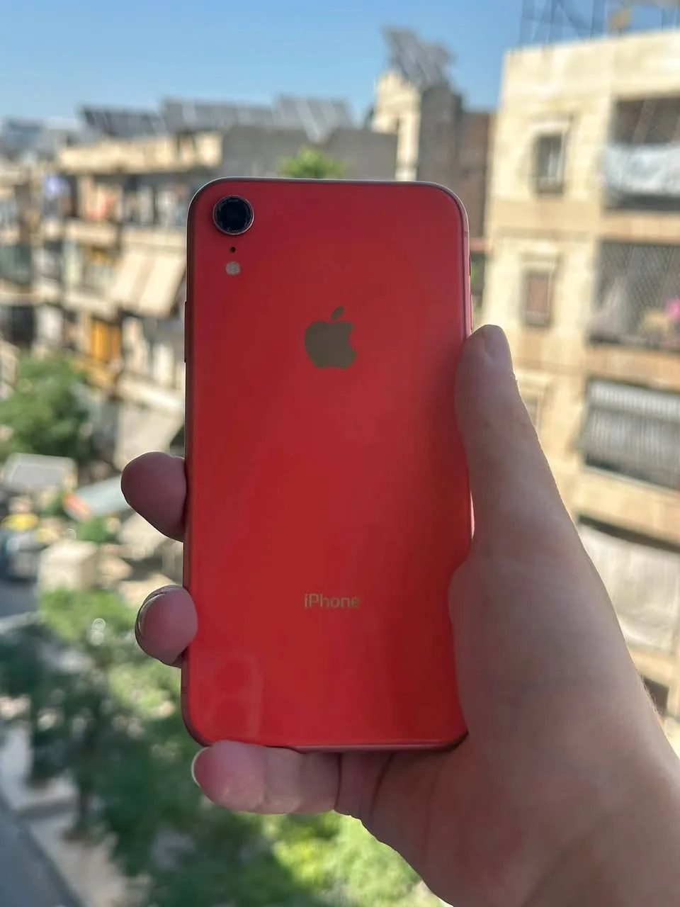 iPhone XR 64GB بحاجة تصليح