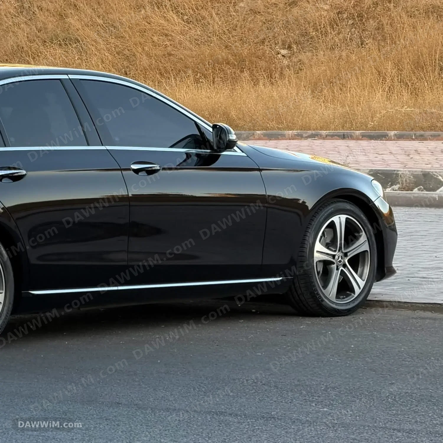 مرسيدس بنز E300 موديل 2019 للبيع
