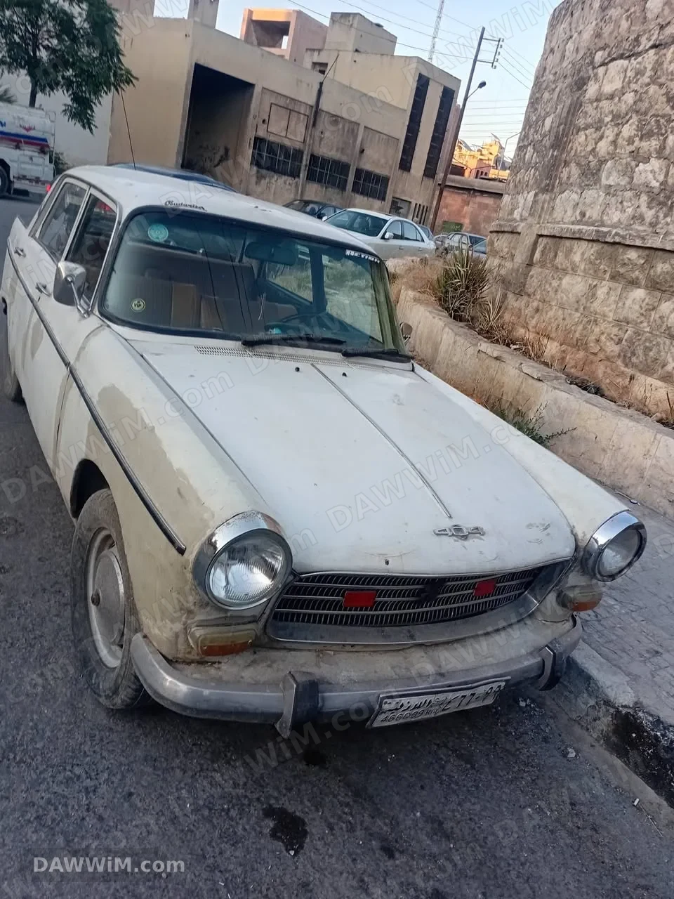 سيارة بيجو 404 موديل 1975 للبيع