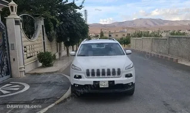 جيب شيروكي موديل 2017 للبيع
