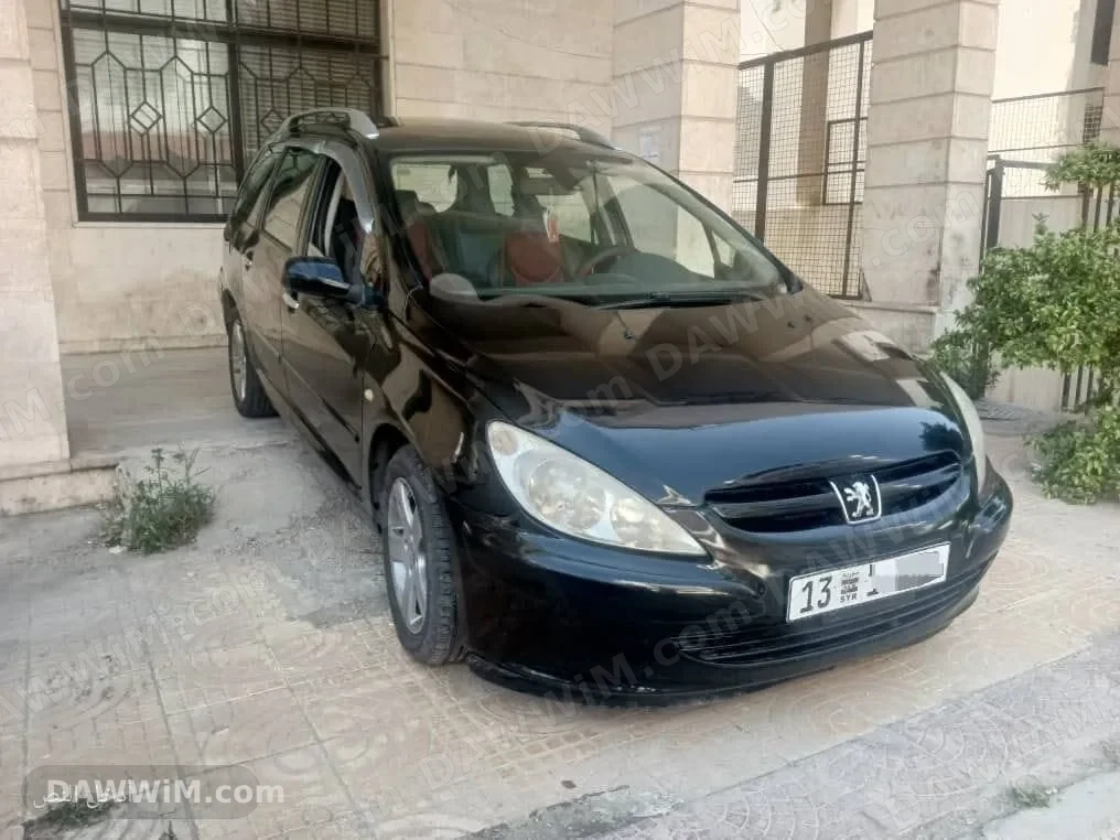 سيارة بيجو ستيشن للبيع