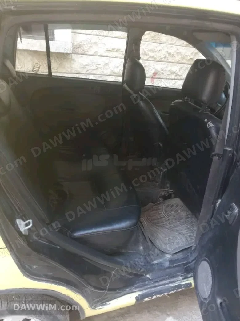سيارة ديهاتسو تشارمانت موديل 2005 للبيع في حماة