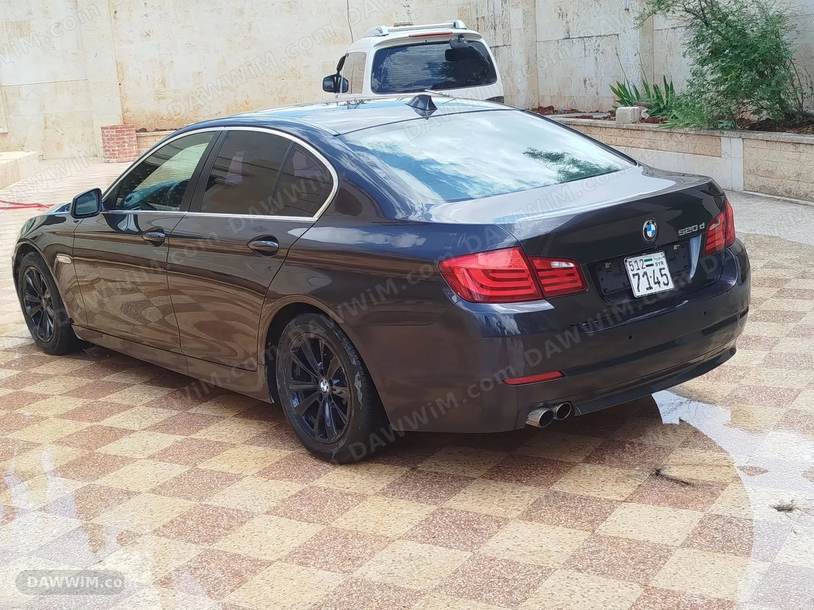 للبيع بي إم دبليو 520D موديل 2012