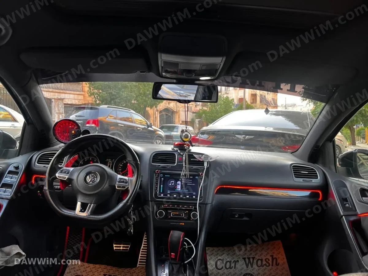 سيارة فولكس فاجن GTI موديل 2012 للبيع