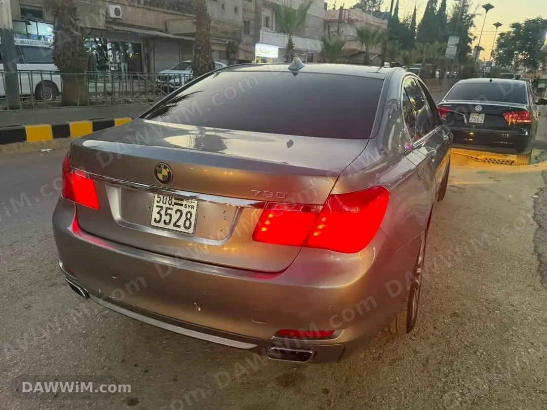 سيارة بي إم دبليو 730Li موديل وارد عمان