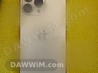 هاتف ذكي ذهبي بسعة 128 غيغابايت وبطارية 84%