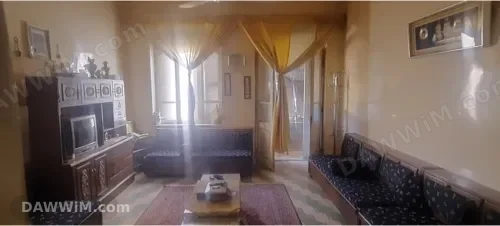 منزل مساحة 170 متر في شارع بغداد بدمشق