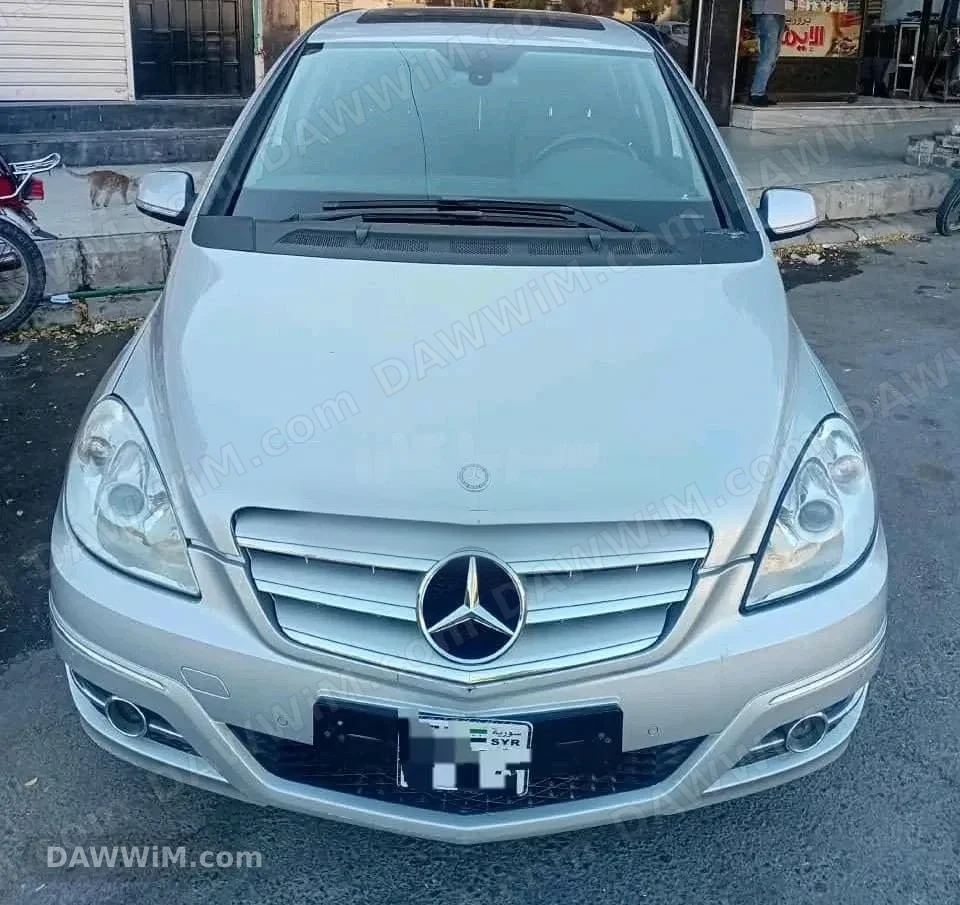 مرسيدس بينز B 200 موديل 2011