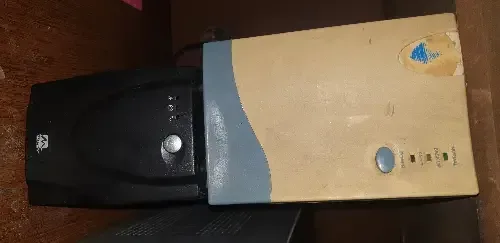 جهاز UPS عدد 2 بحاجة إلى بطاريات