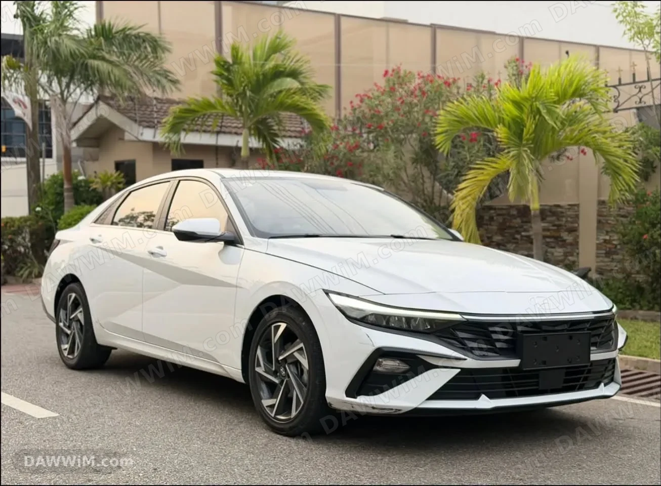 هيونداي إلنترا 2025 جديدة مع تقسيط