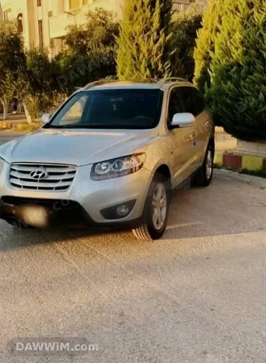هيونداي سانتافيه موديل 2011 للبيع