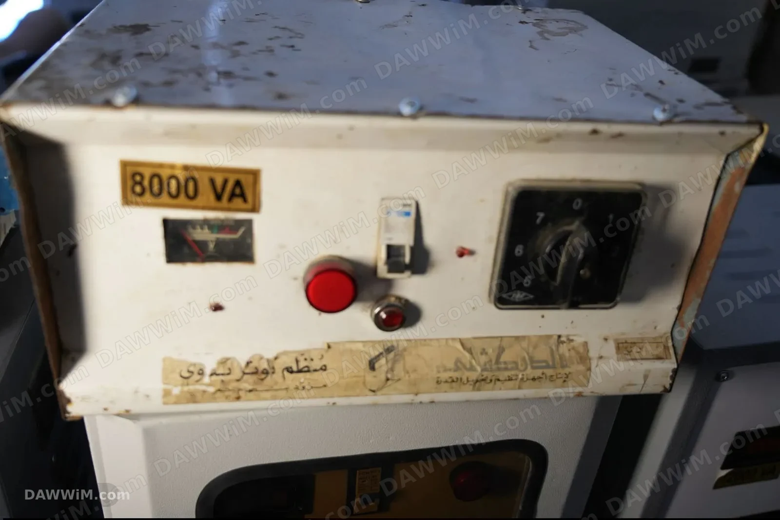 منظم كهرباء 8000 VA مستعمل للبيع