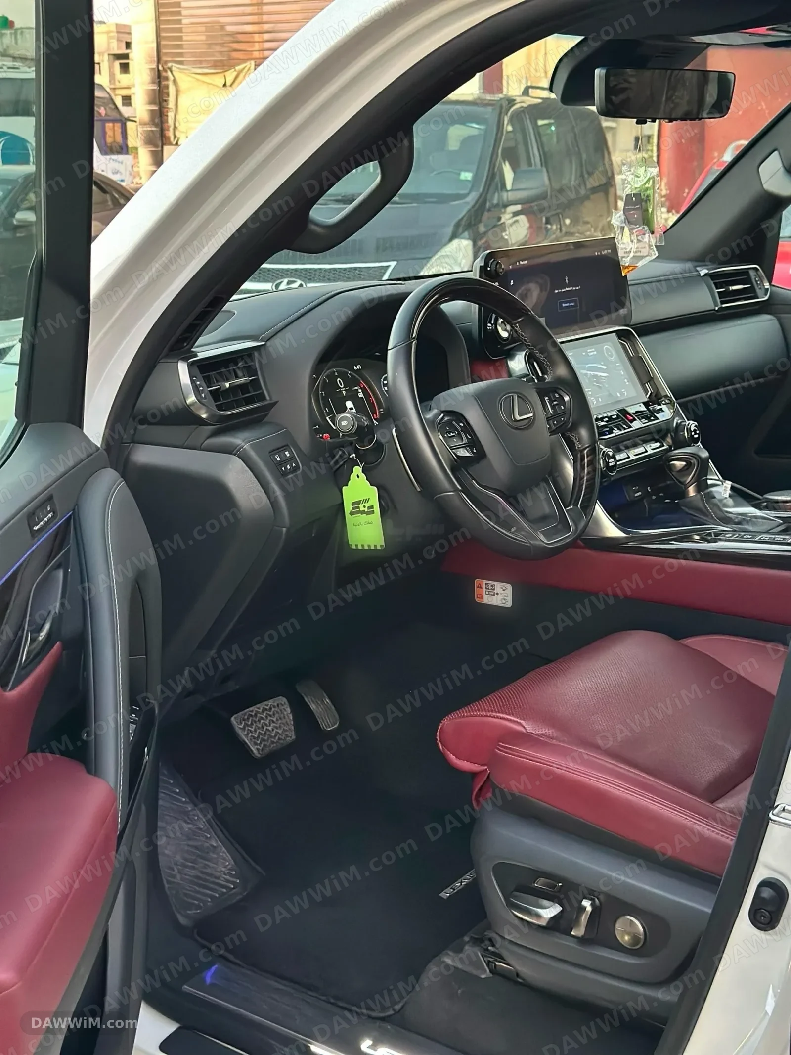ليكزس LX 600 موديل 2025 مستعملة