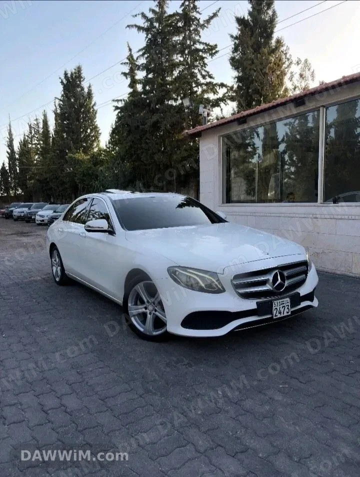 2017 مرسيدس بينز E200