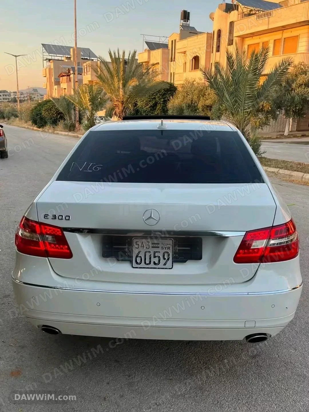 مرسيدس بينز E300 موديل 2011 مستعملة للبيع
