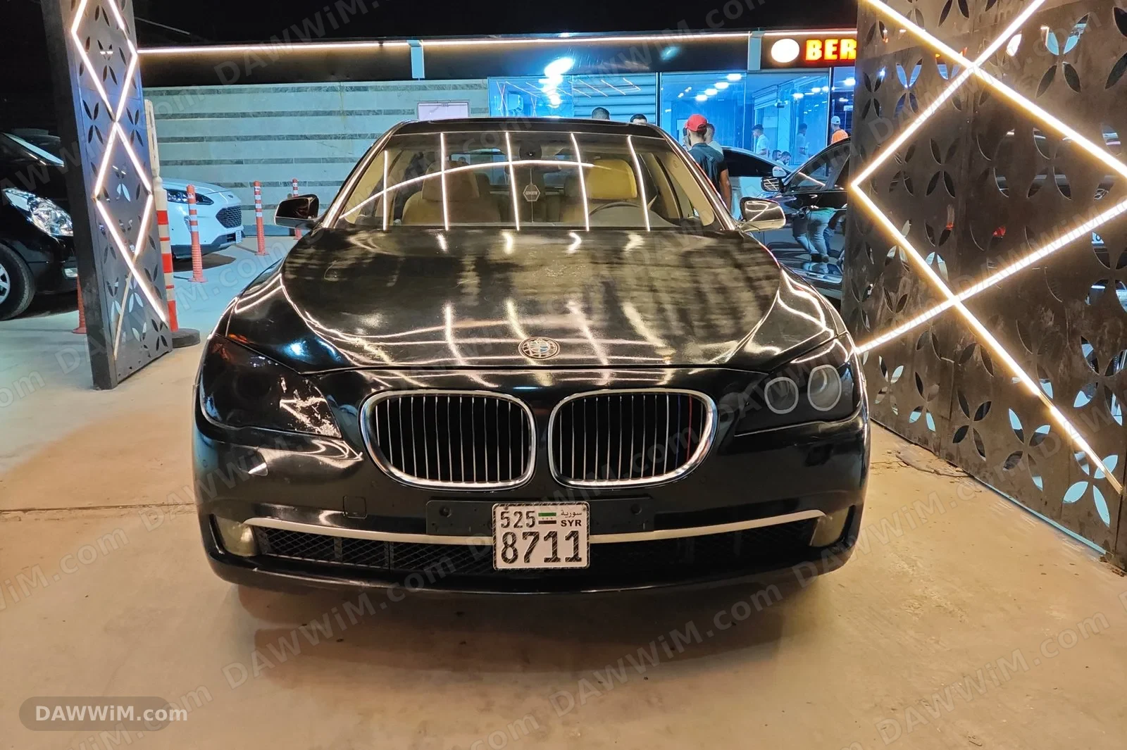 سيارة BMW 740 موديل 2012 للبيع