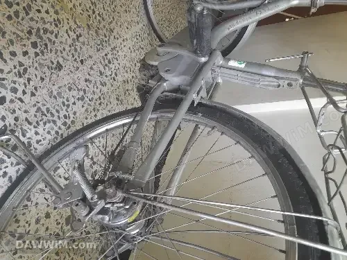 بسكليت ياباني كلاسيكي بمحرك كهربائي مساعد