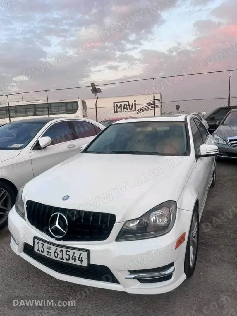 مرسيدس بينز C 300 موديل 2013 للبيع