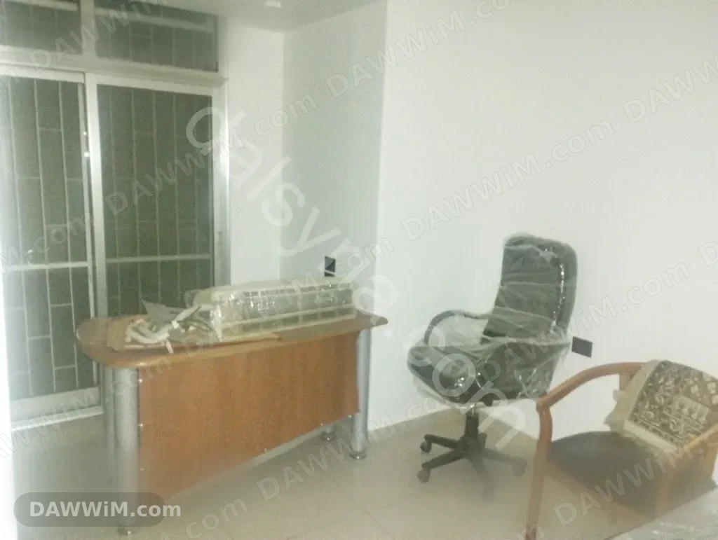 عيادة للايجار في شارع بغداد 22م