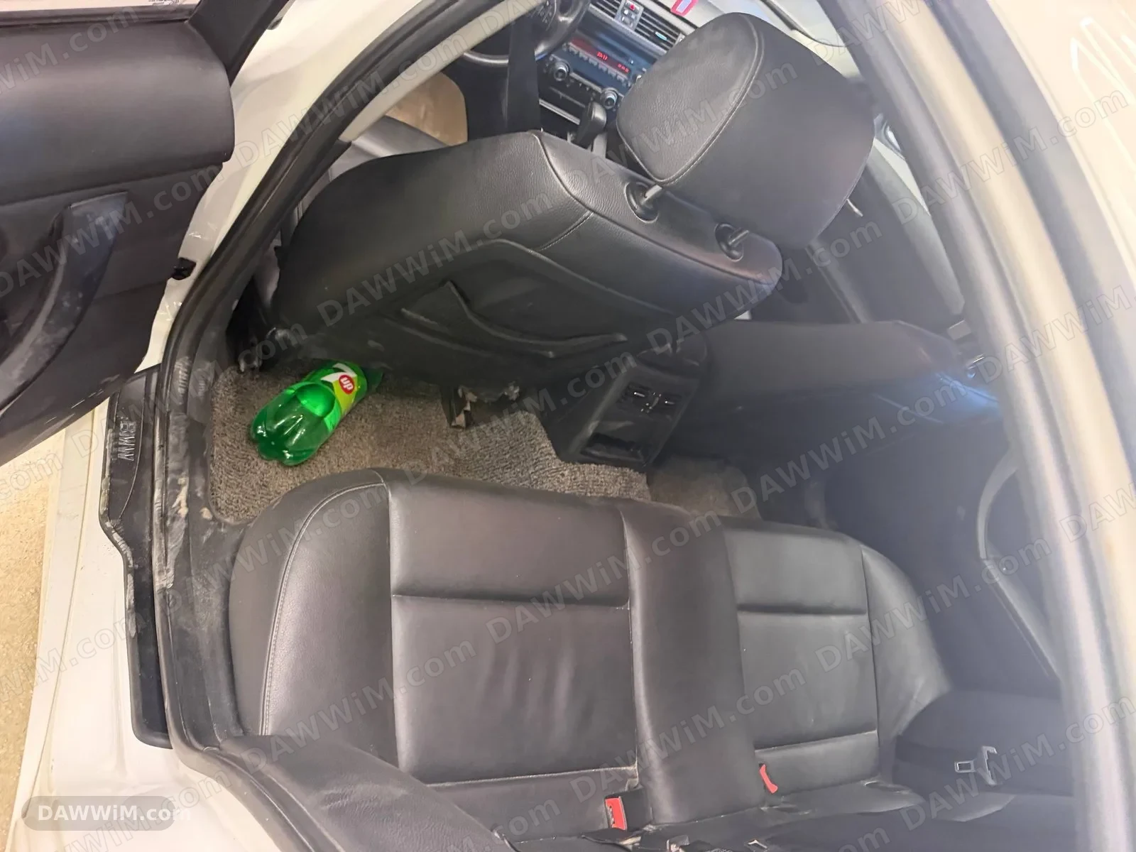 سيارة BMW 320 موديل 2010 للبيع في حلب
