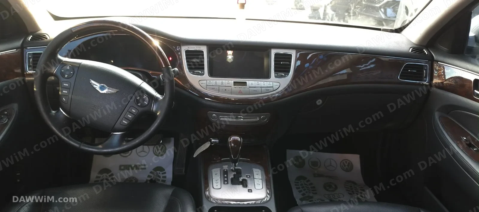 Genesis BH330 2011