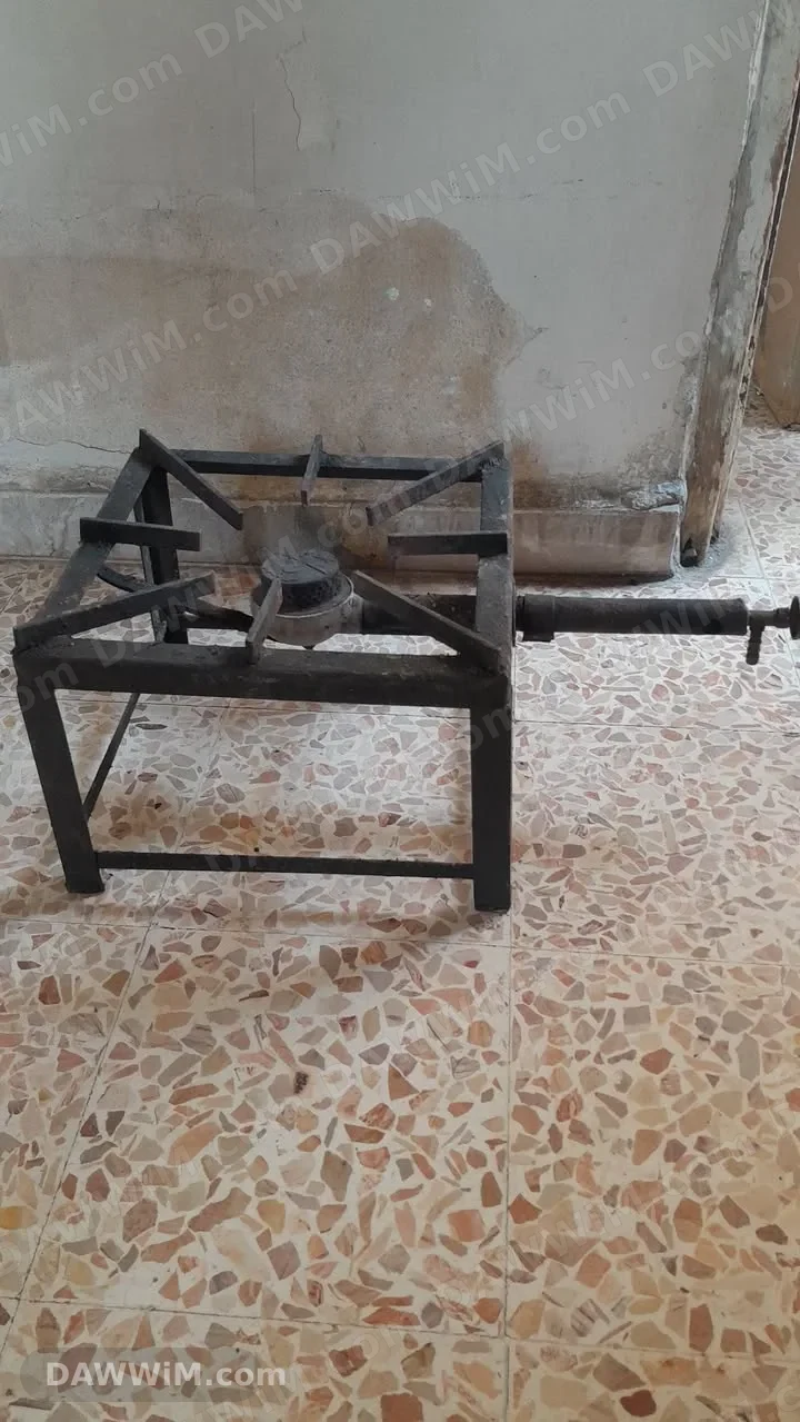 غازات سفري وأرضي شغالين بحالة جيدة