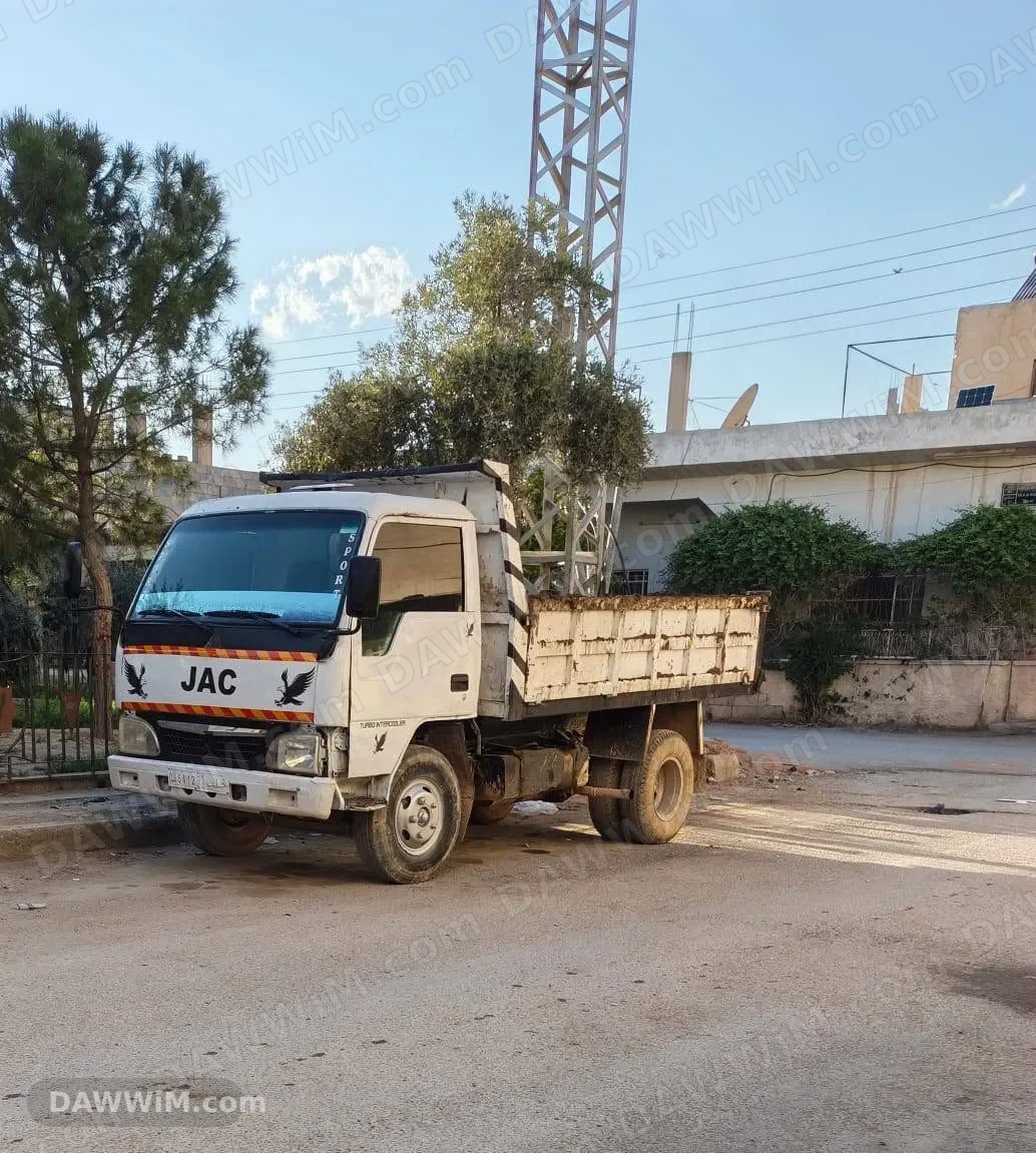 شاحنة قلاب JAC موديل 2006 للبيع