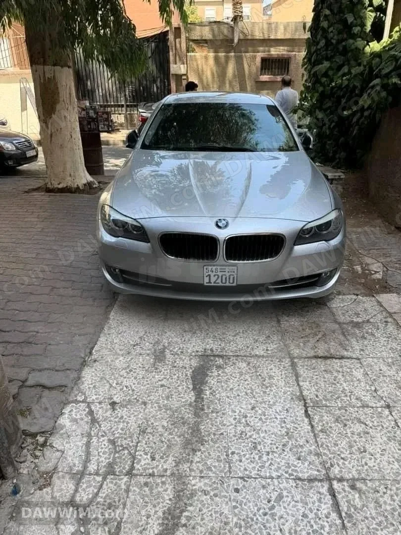 سيارة BMW 528 موديل 2011