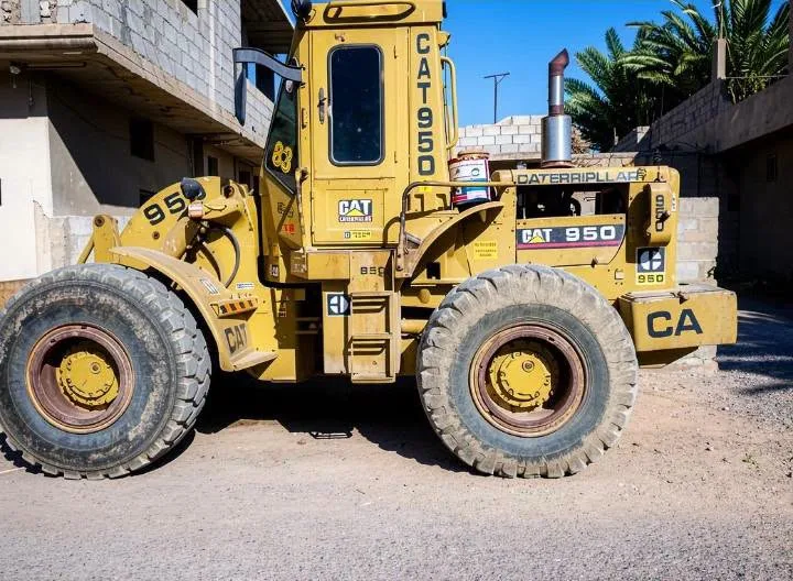 تريكس كاتر بيلر CAT 950 للبيع - حالة ممتازة