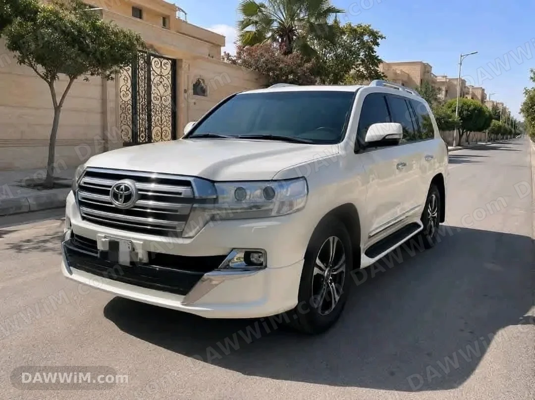تويوتا لاند كروزر VXR موديل 2016