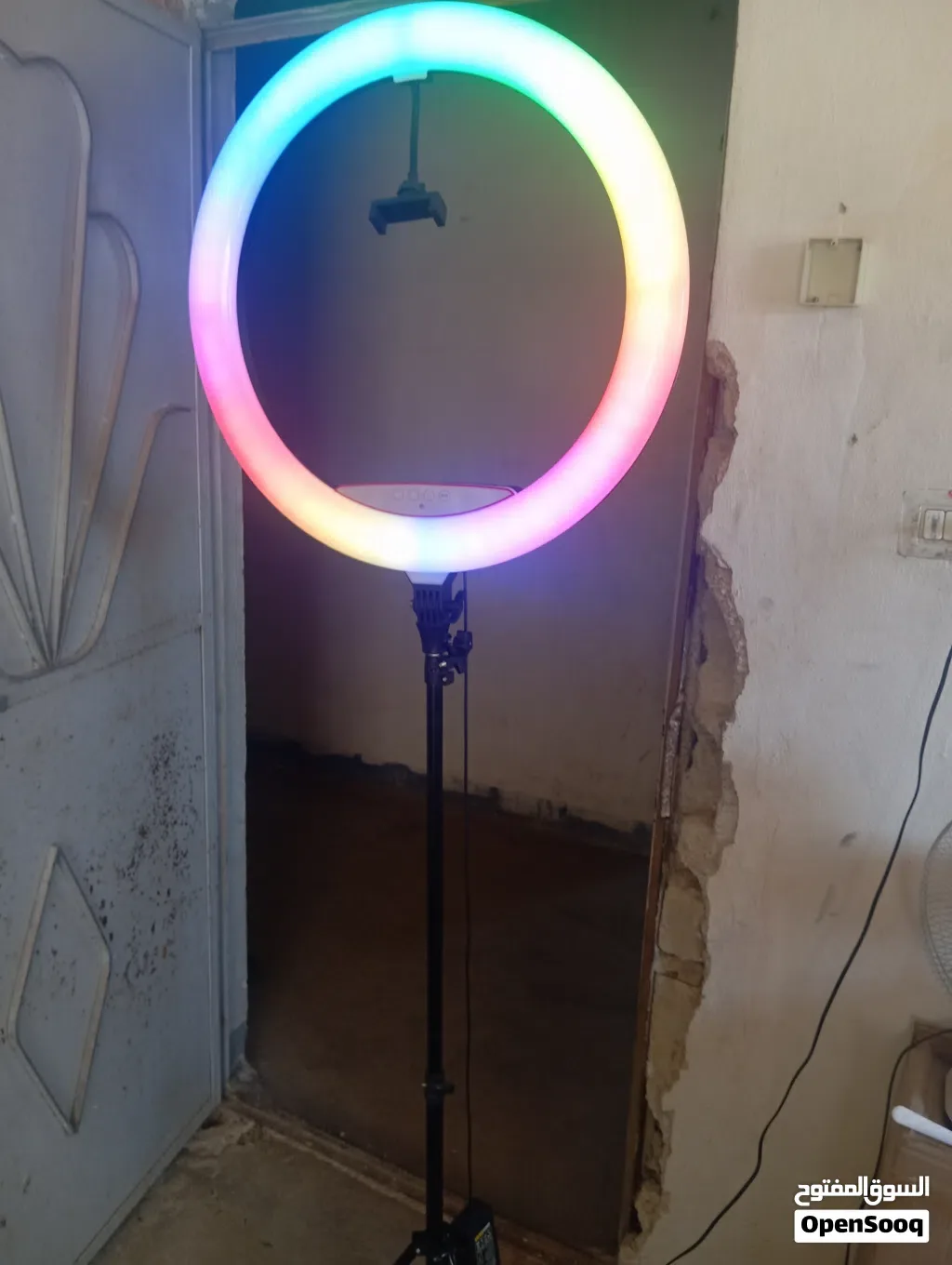 إضاءة حلقية RGB 22 إنش لصناع المحتوى