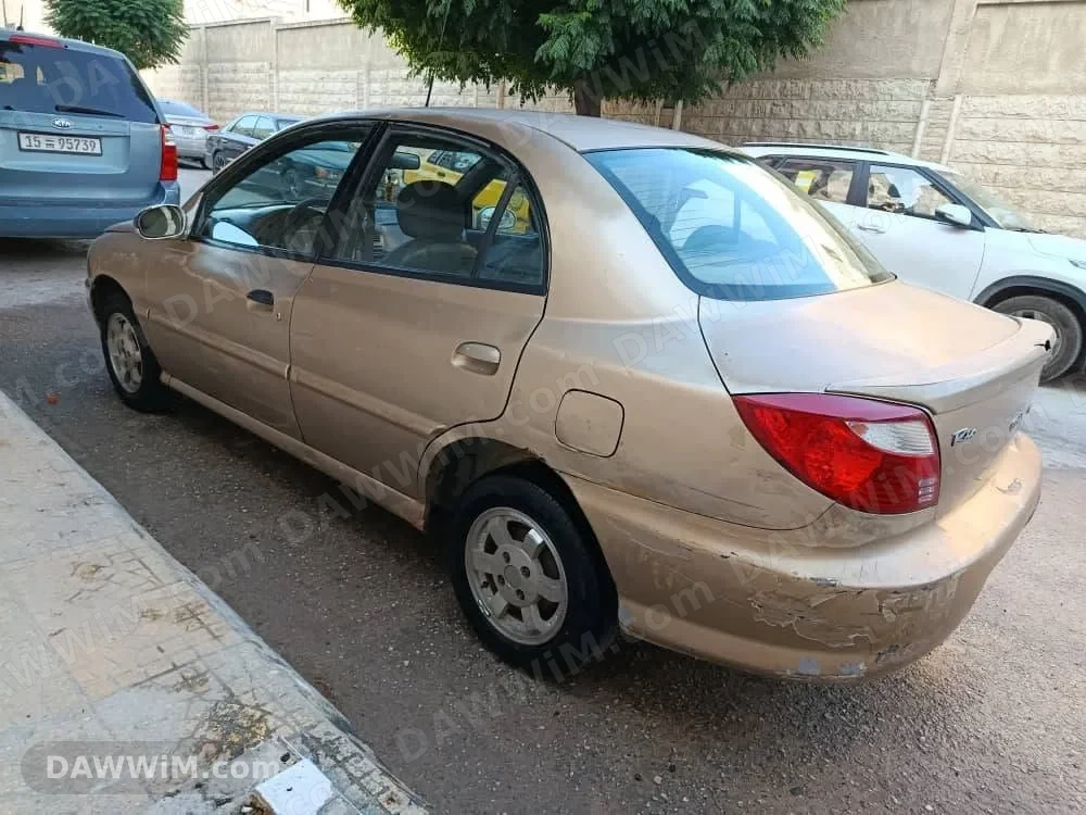 كيا ريو 2001 للبيع في حماة