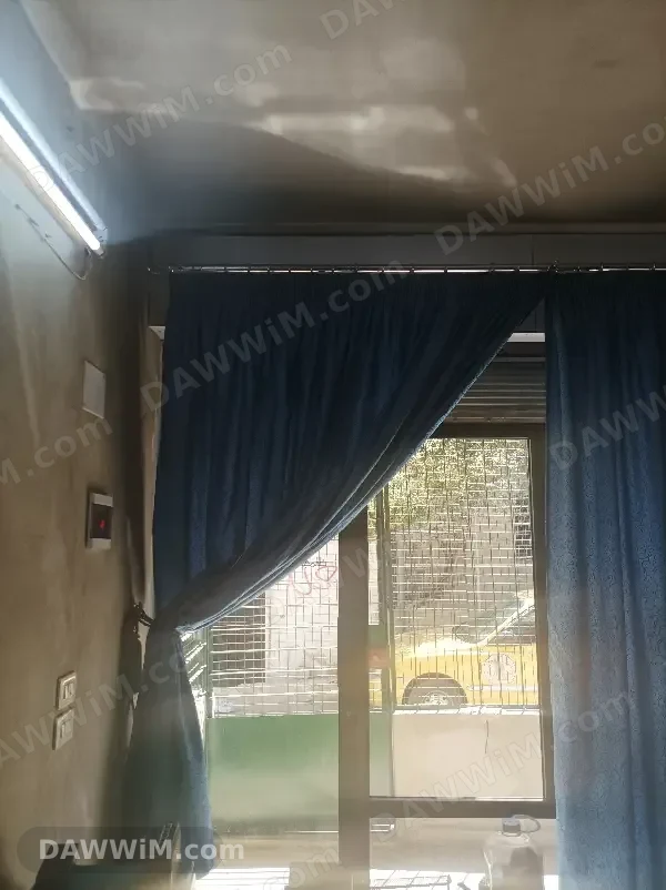 محل تجاري للبيع في جبل الورد مع حمام ومرافق جديدة