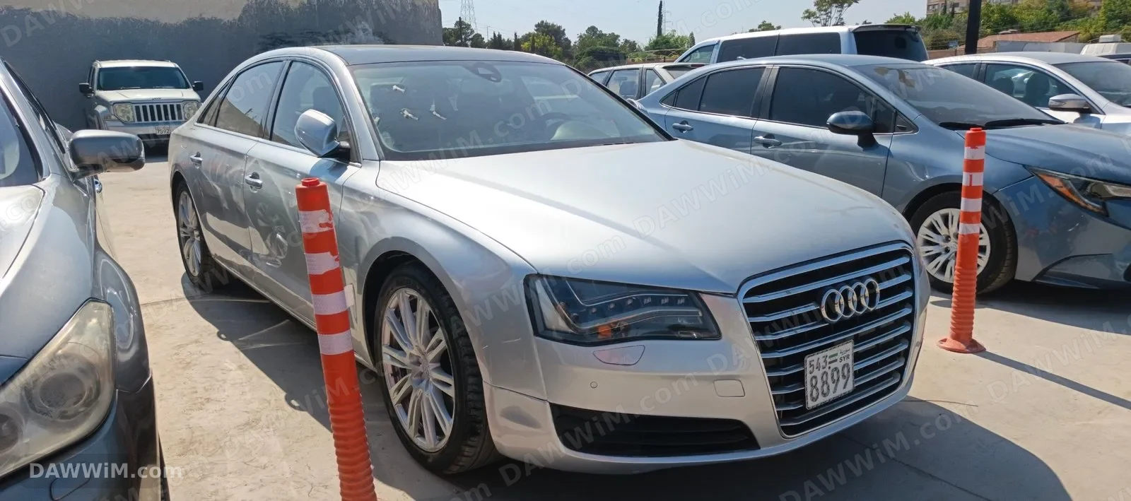Audi A8 2012 سيارة أودي