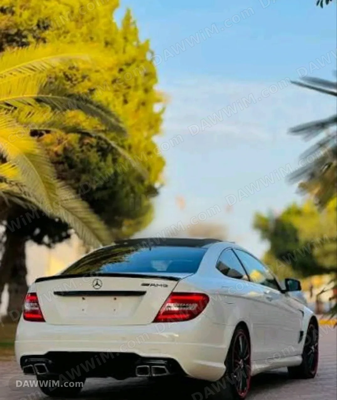 مرسيدس بينز C 300 موديل 2011