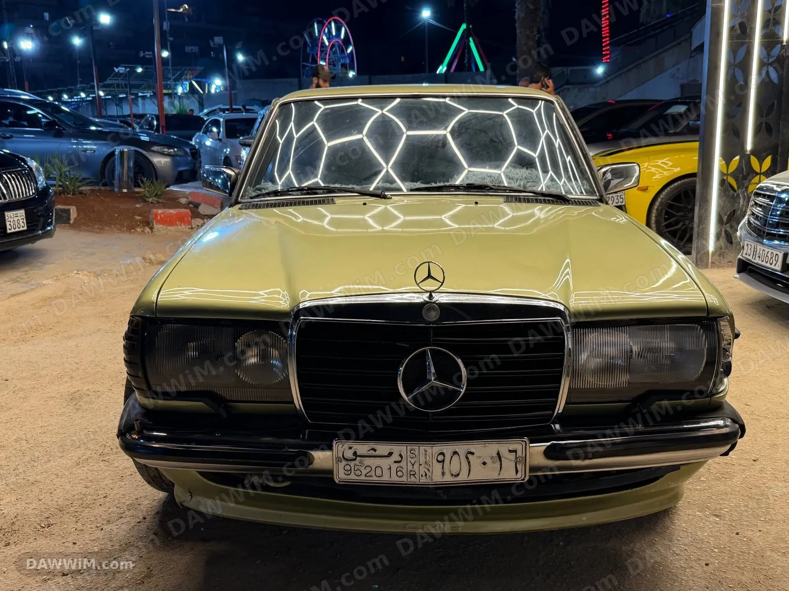 مرسيدس 230E موديل 1977