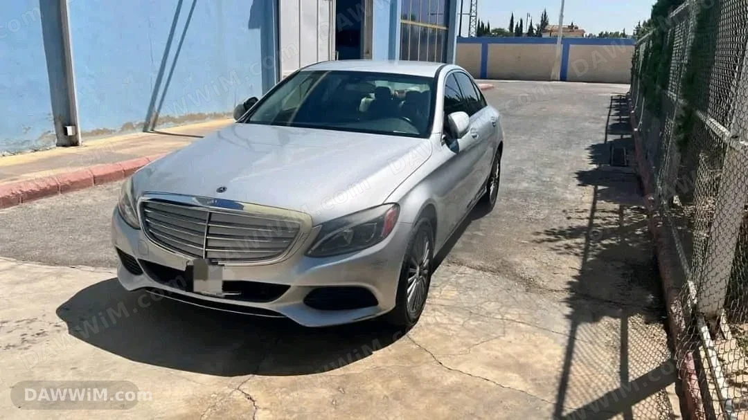 مرسيدس بنز C300 موديل 2015