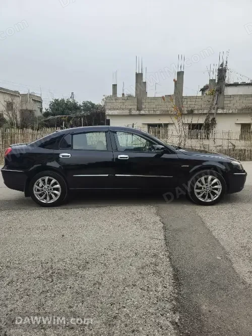 سيارة بي إم دبليو برلنس كاملة مسكرة بسعر 5000 دولار