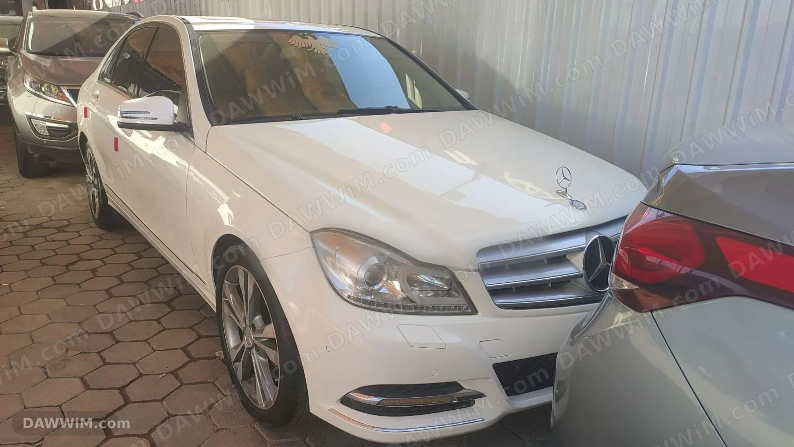 مرسيدس بنز C 200 موديل 2012