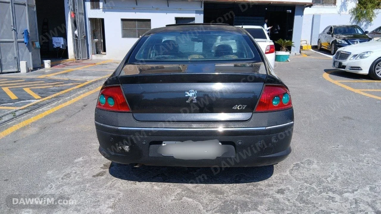 سيارة بيجو 407 موديل 2005 للبيع