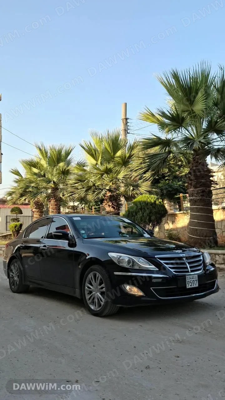 هيونداي جينيسيس 2012 للبيع