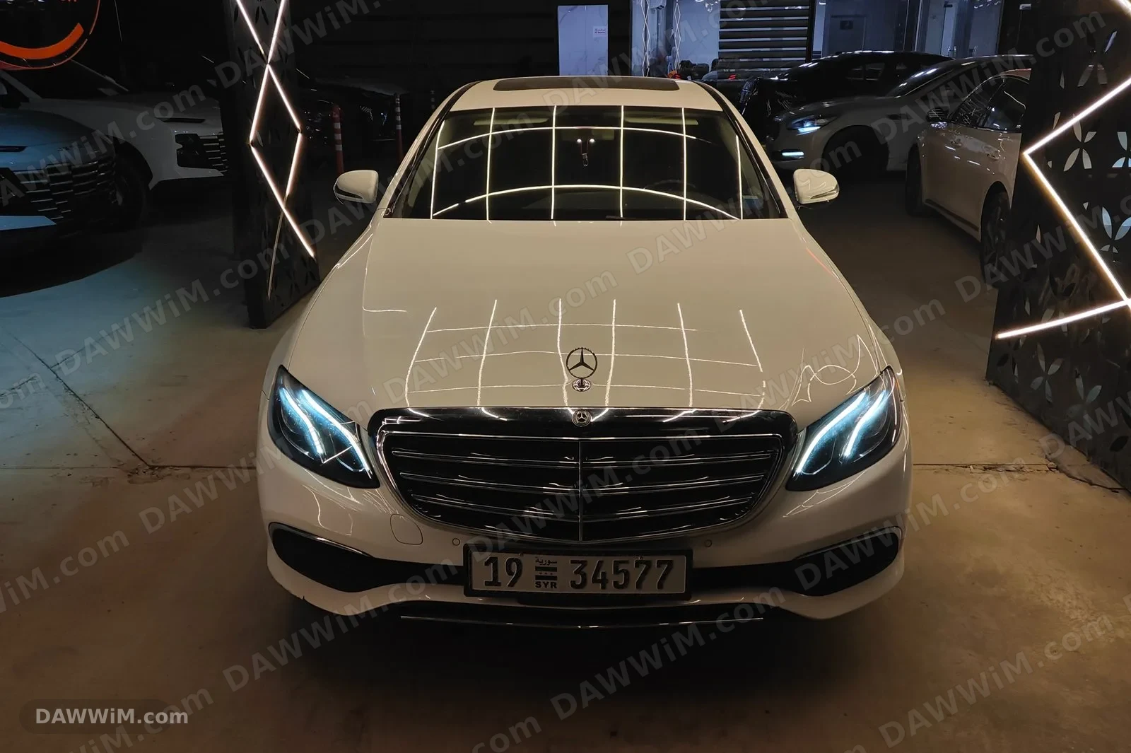 مرسيدس E300 موديل 2018