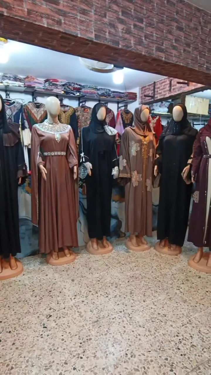 عبايات نسائية فخمة للبيع