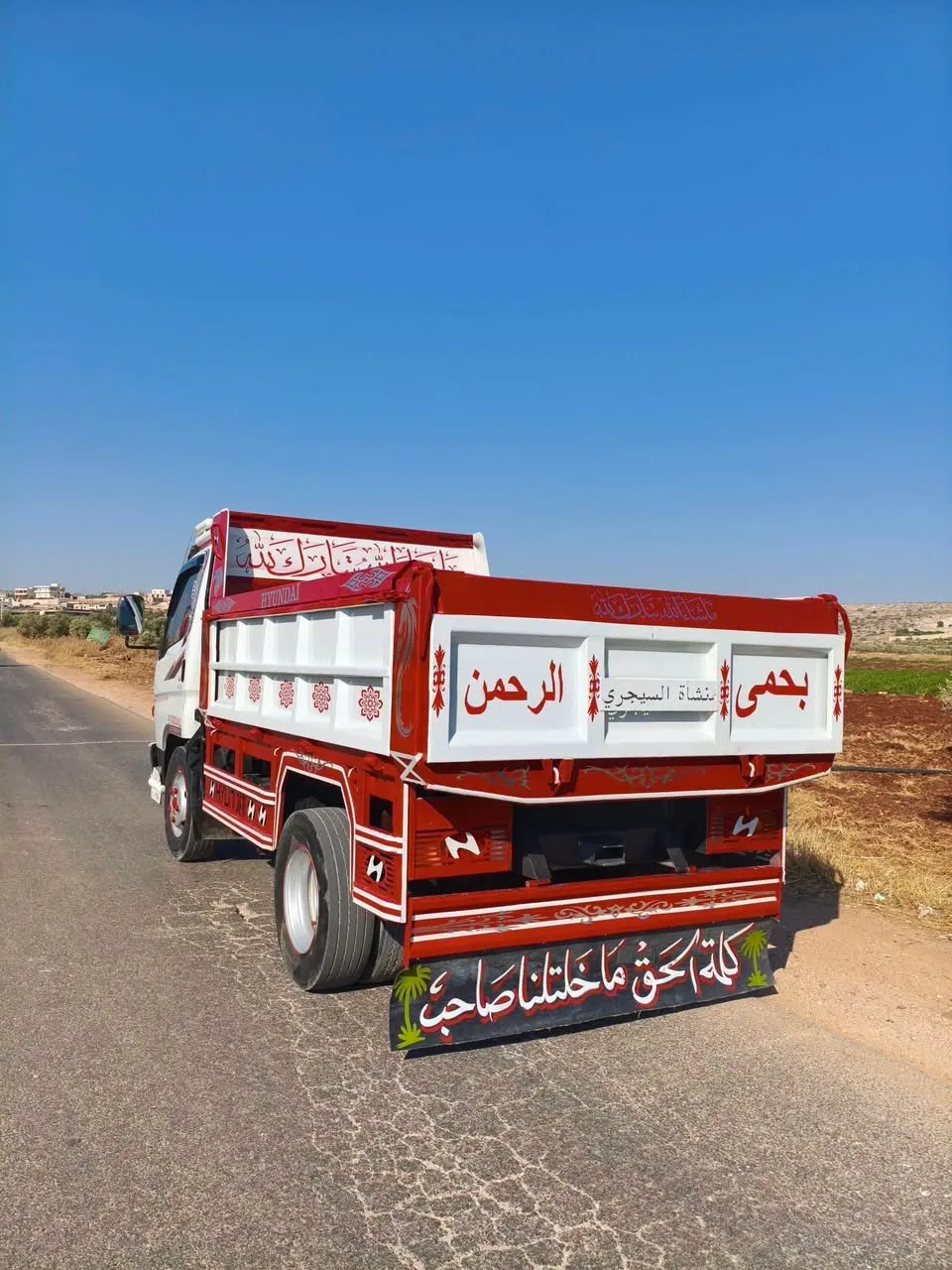 شاحنة هيونداي إنتر 2002 أوربي مسجلة دير الزور - فراغ مباشر