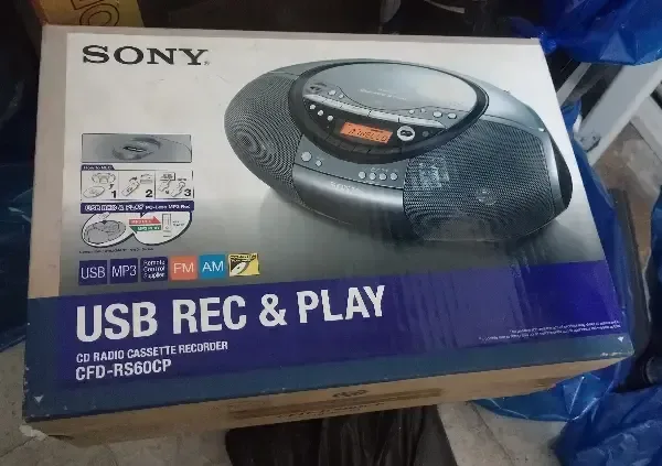 مسجلة CD ماركة SONY
