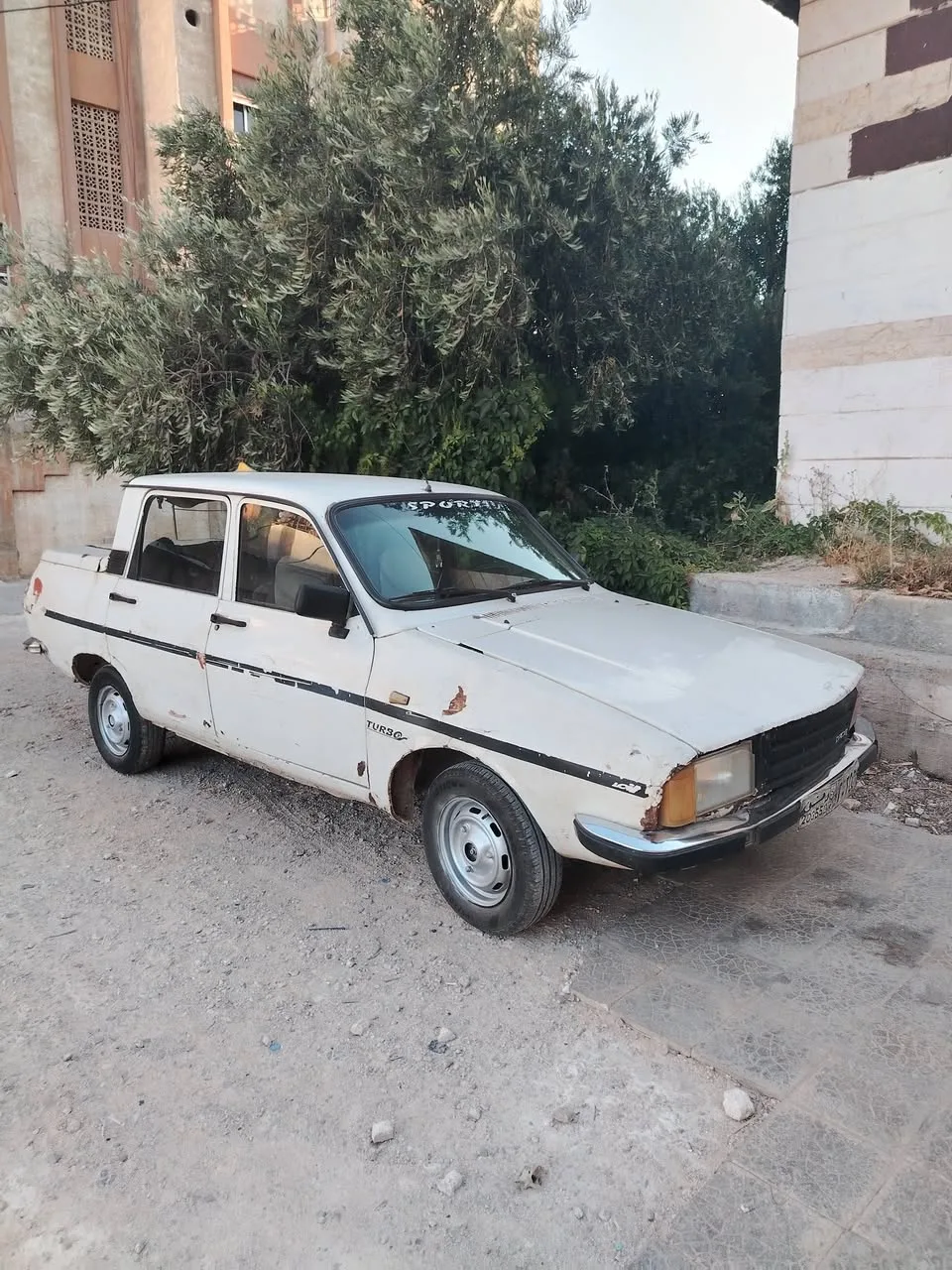 بيك أب داسيا موديل 1995 للبيع