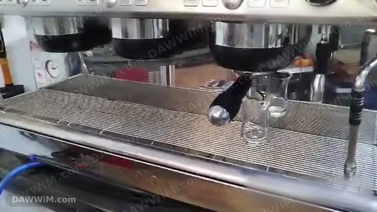 ماكينة قهوة مستعملة للبيع في حلب