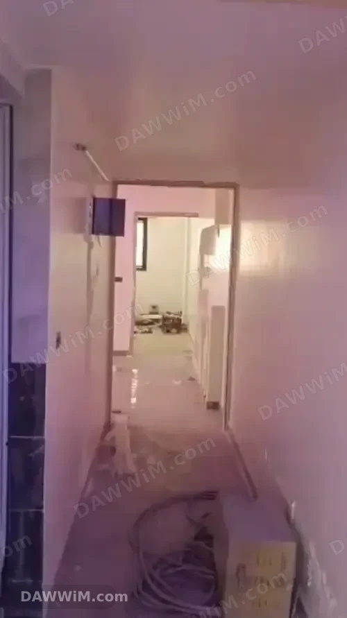 بيت للإيجار في زملكا - طابق رابع، 3 وصالون، إكساء جديد