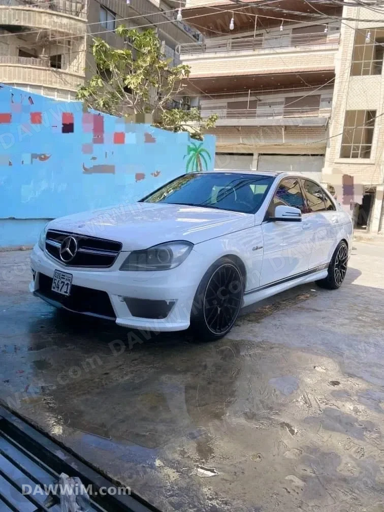 مرسيدس بينز C 300 موديل 2014