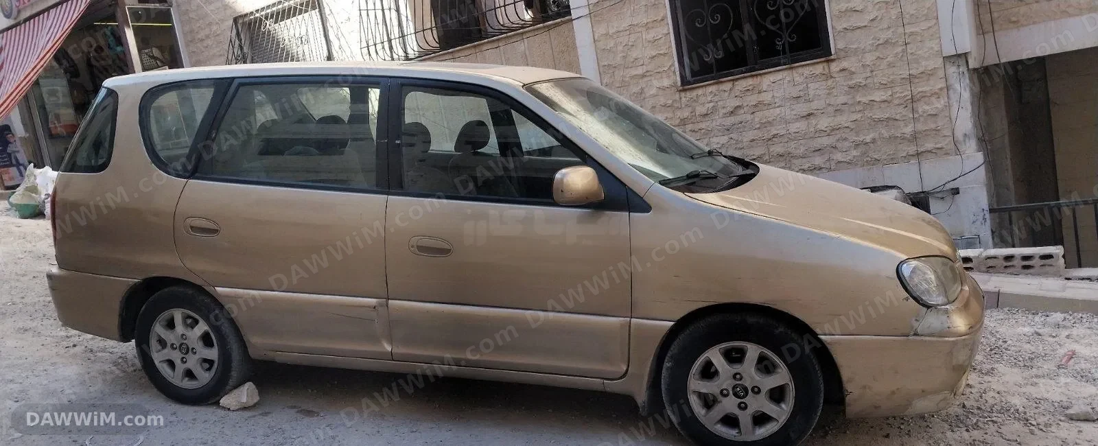 كيا كارينز موديل 2001 مستعملة للبيع
